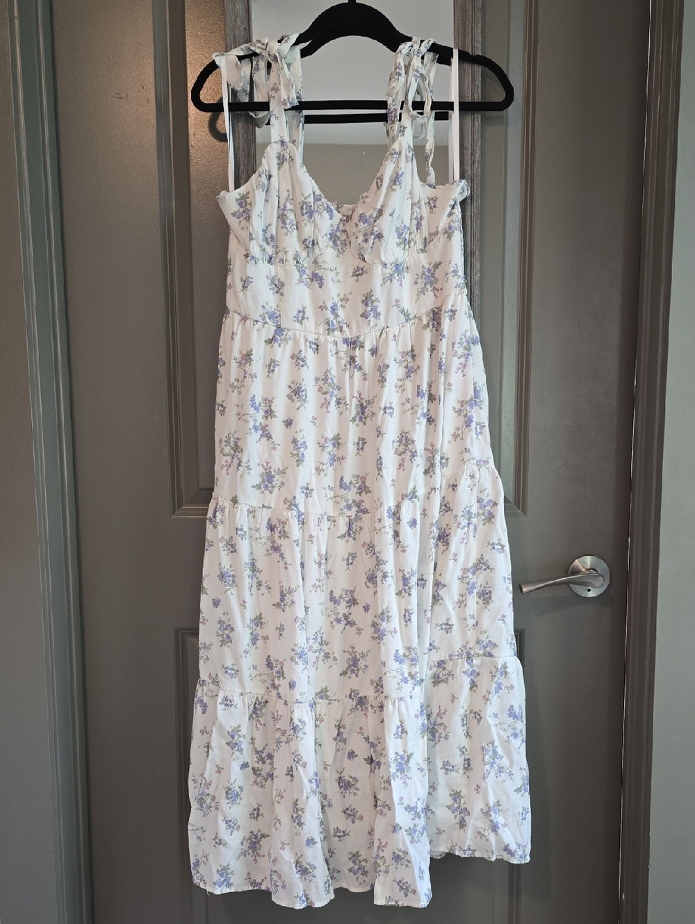 White Floral Tie-Strap Midi Dress XL